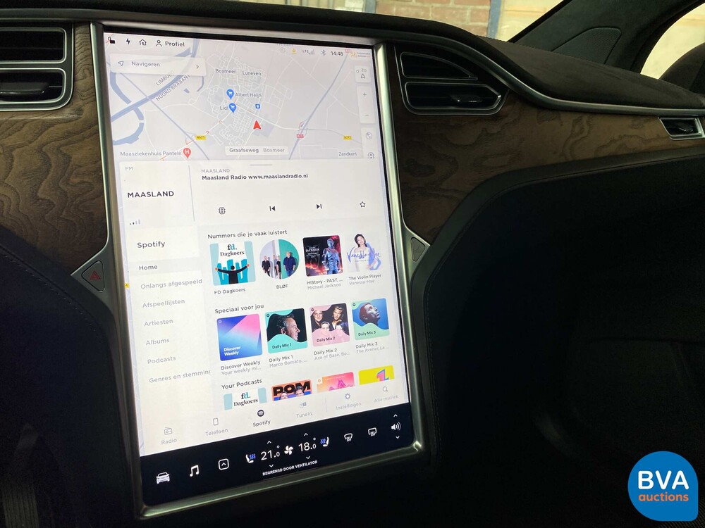 Tesla Model X 75D Base 6-Personen 333 PS 2016 - Org. NL-, ND-695-V.