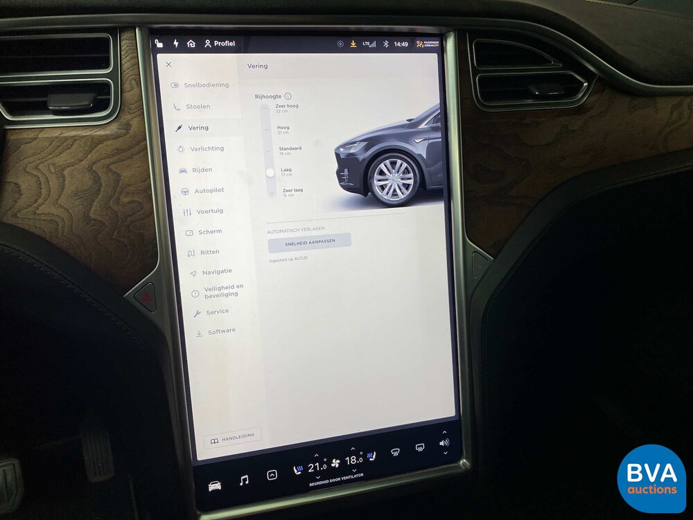 Tesla Model X 75D Base 6-Personen 333 PS 2016 - Org. NL-, ND-695-V.