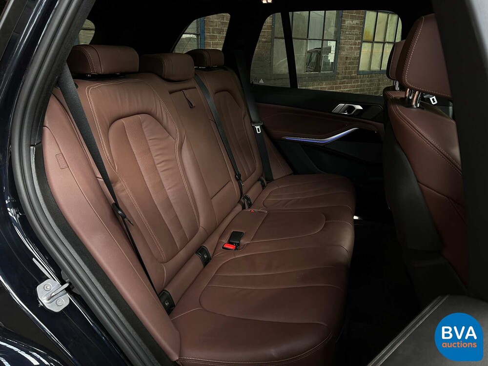 BMW X5 xDrive40i M-Sport High Executive 340PS 2019 -Org. NL-, XV-406-B.