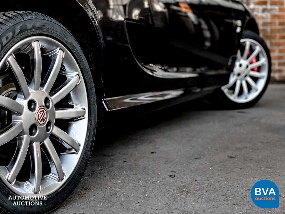 MG TF Cabriolet 80th Anniversary Edition 1/1600 136pk 2004 -Org. DE- NEU.