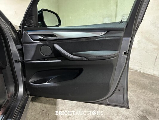 BMW X5 xDrive30d High Executive F15 258pk 2017, XK-925-S