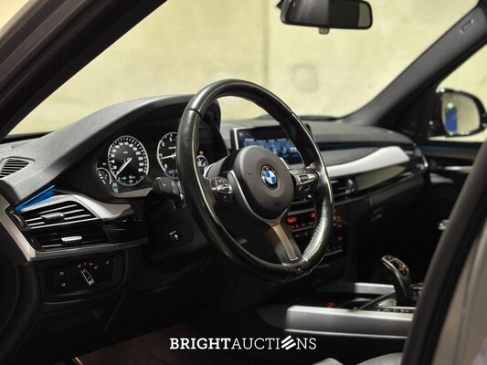 BMW X5 xDrive30d High Executive F15 258pk 2017, XK-925-S