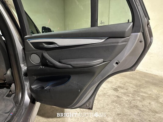 BMW X5 xDrive30d High Executive F15 258pk 2017, XK-925-S