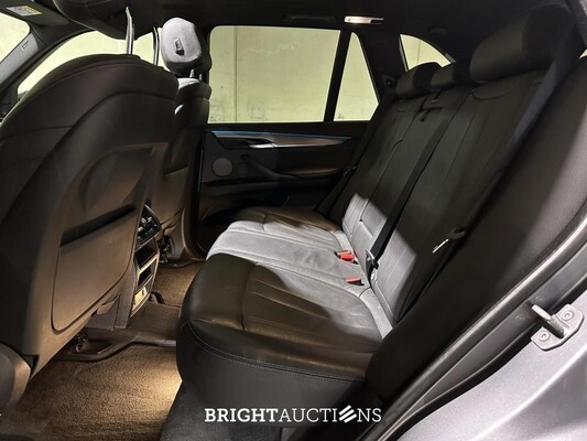 BMW X5 xDrive30d High Executive F15 258pk 2017, XK-925-S