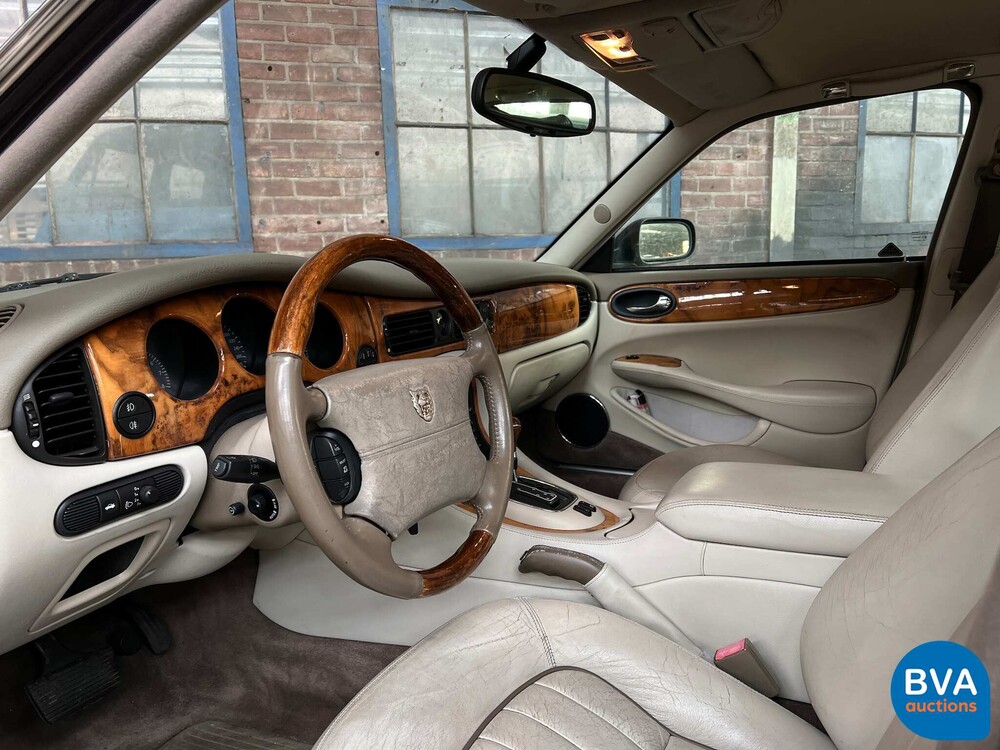 Jaguar Sovereign 4.0 V8 Automatik XJ 1997 -Org. NL-, SH-DN-20.