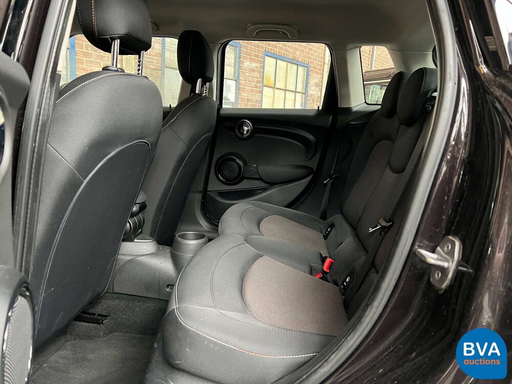 Mini 1.5 Cooper Business 136 PS 2015, GG-433-Z.