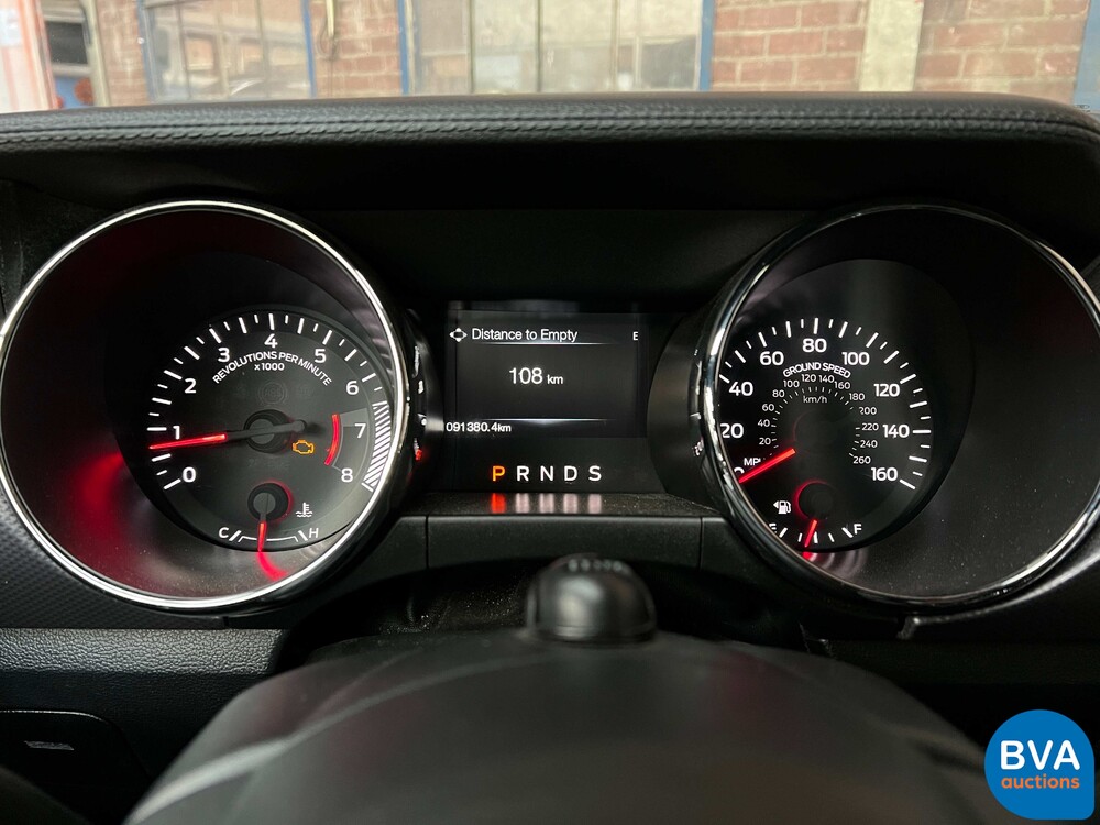 Ford Mustang Fließheck 2.3 Coupé 308 PS 2015, J-032-LF.