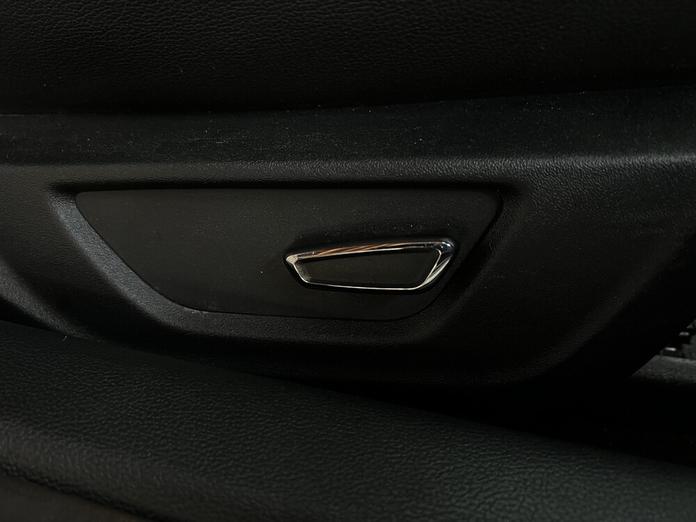 Ford Mustang Fließheck 2.3 Coupé 308 PS 2015, J-032-LF.