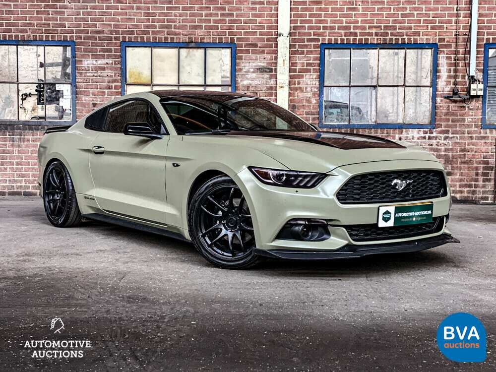 Ford Mustang Fließheck 2.3 Coupé 308 PS 2015, J-032-LF.