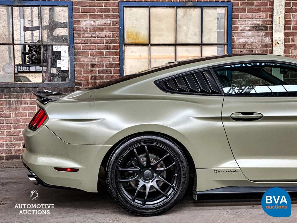 Ford Mustang Fließheck 2.3 Coupé 308 PS 2015, J-032-LF.