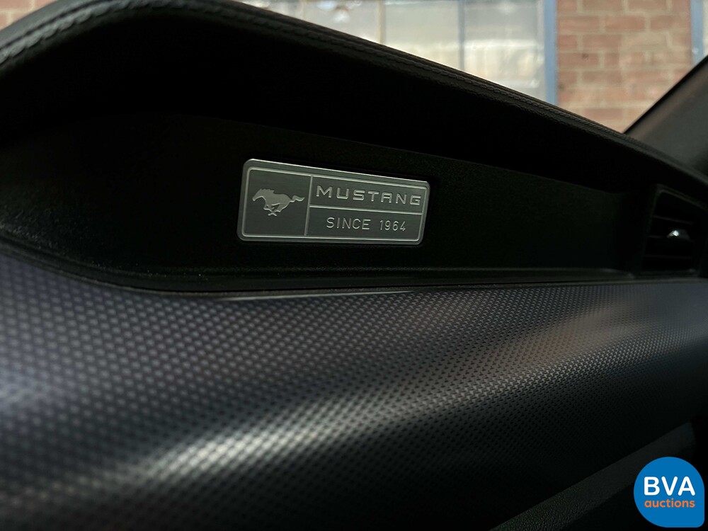 Ford Mustang Fließheck 2.3 Coupé 308 PS 2015, J-032-LF.