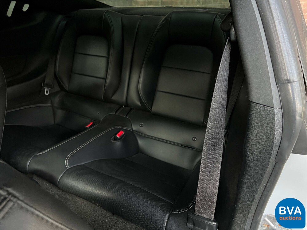 Ford Mustang Fließheck 2.3 Coupé 308 PS 2015, J-032-LF.