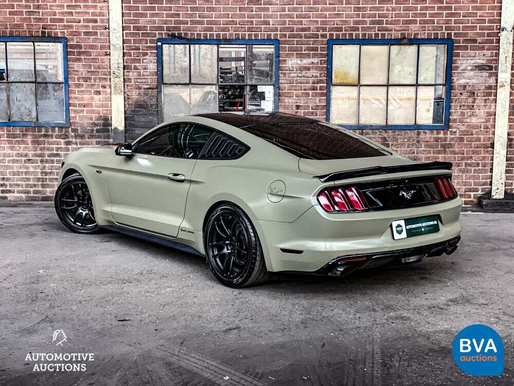 Ford Mustang Fließheck 2.3 Coupé 308 PS 2015, J-032-LF.