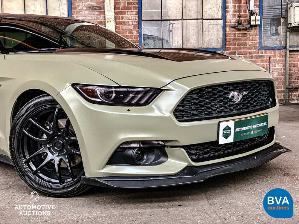 Ford Mustang Fließheck 2.3 Coupé 308 PS 2015, J-032-LF.