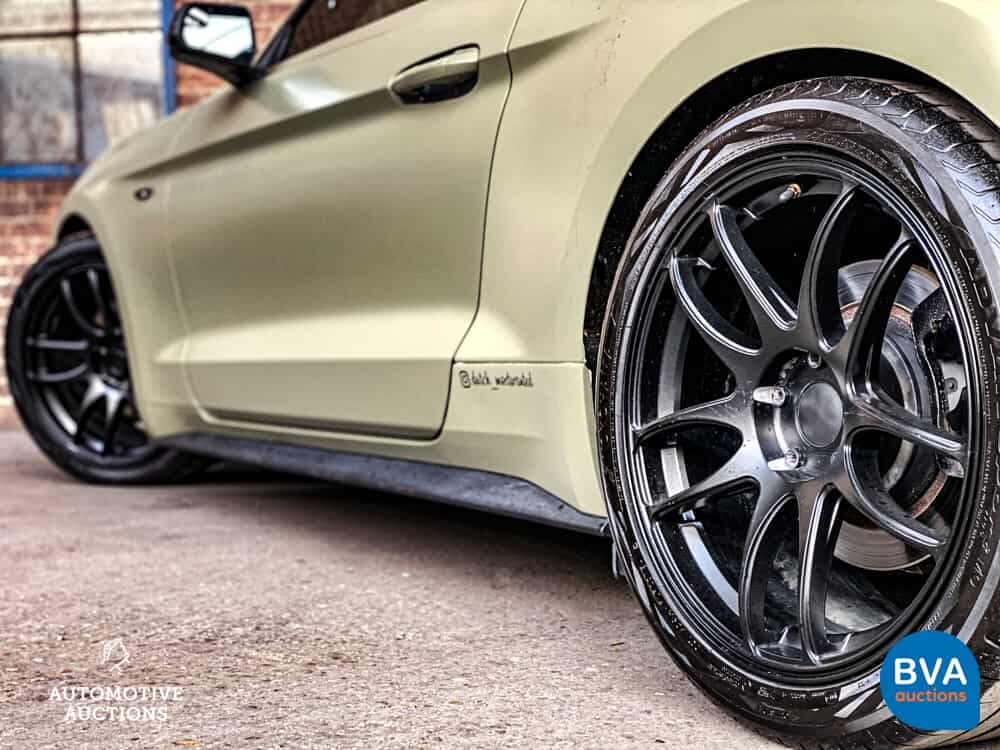 Ford Mustang Fließheck 2.3 Coupé 308 PS 2015, J-032-LF.