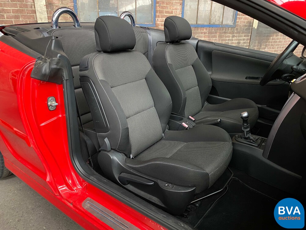 Peugeot 207 CC1.6 VTi 120 PS 2009, ZJ-964-T.