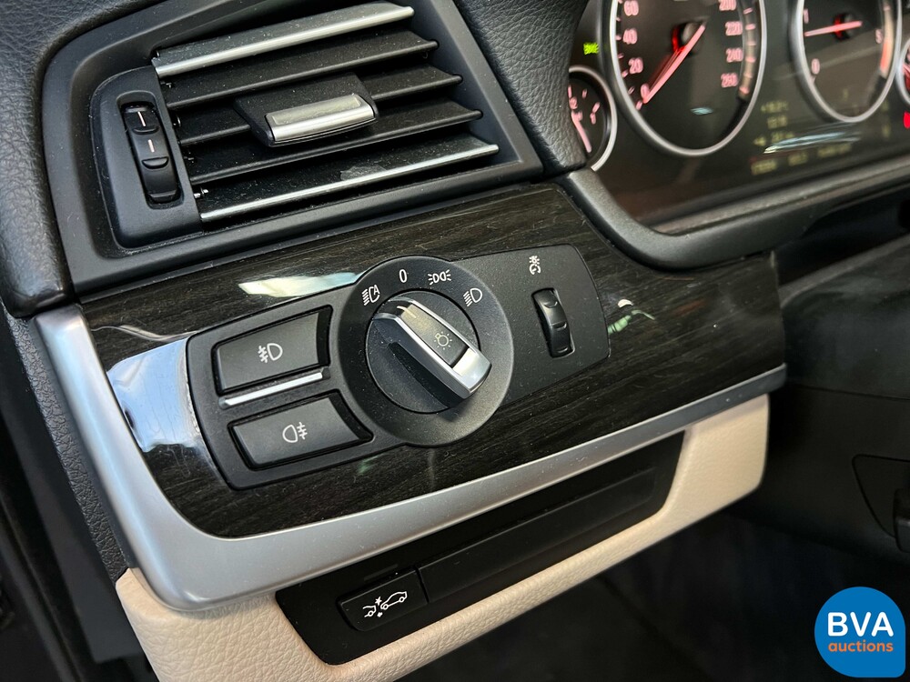 BMW 535d High Executive M-Sport 5er Touring 300PS 2011 -Org. NL-, 66-PFF-9.