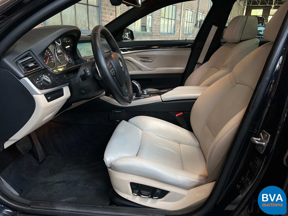 BMW 535d High Executive M-Sport 5er Touring 300PS 2011 -Org. NL-, 66-PFF-9.
