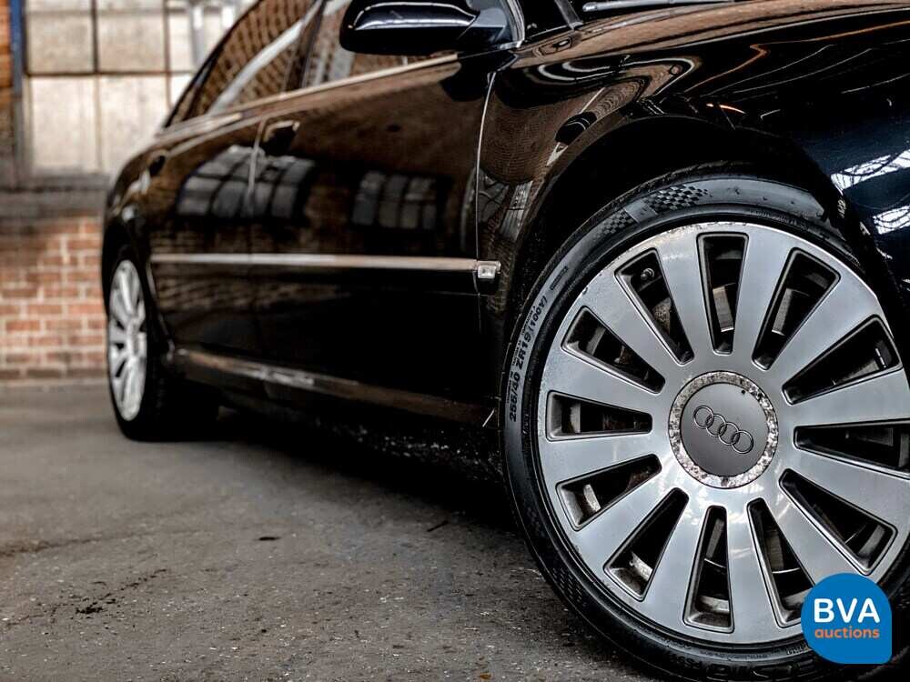 Audi A8 Lang 6.0 W12 Quattro Pro Line 450 PS 2004, 69-RD-NX.