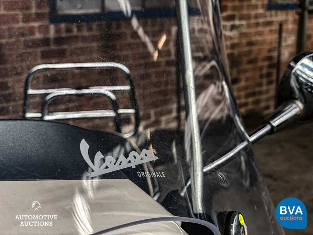 Vespa Sprint Scooter White 4T 50cc 2015, F-808-ZJ -Original Niederländisch-.