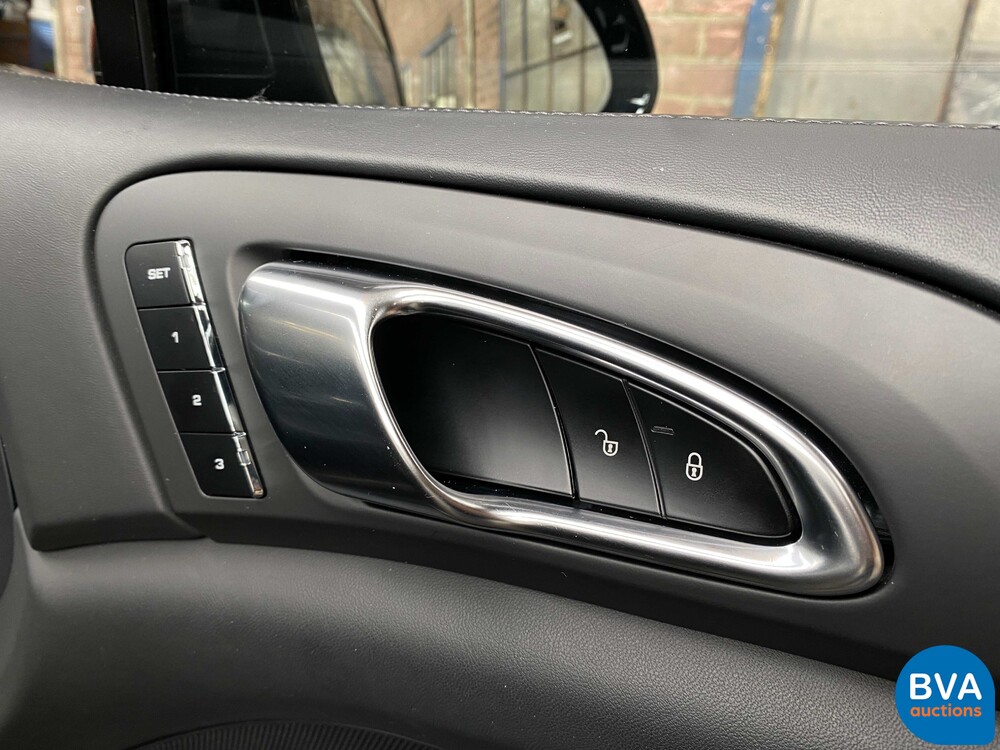 Porsche Cayenne 4.8 Turbo S SportChrono 551PS 2013 -Org. NL-, 7-KPX-58.