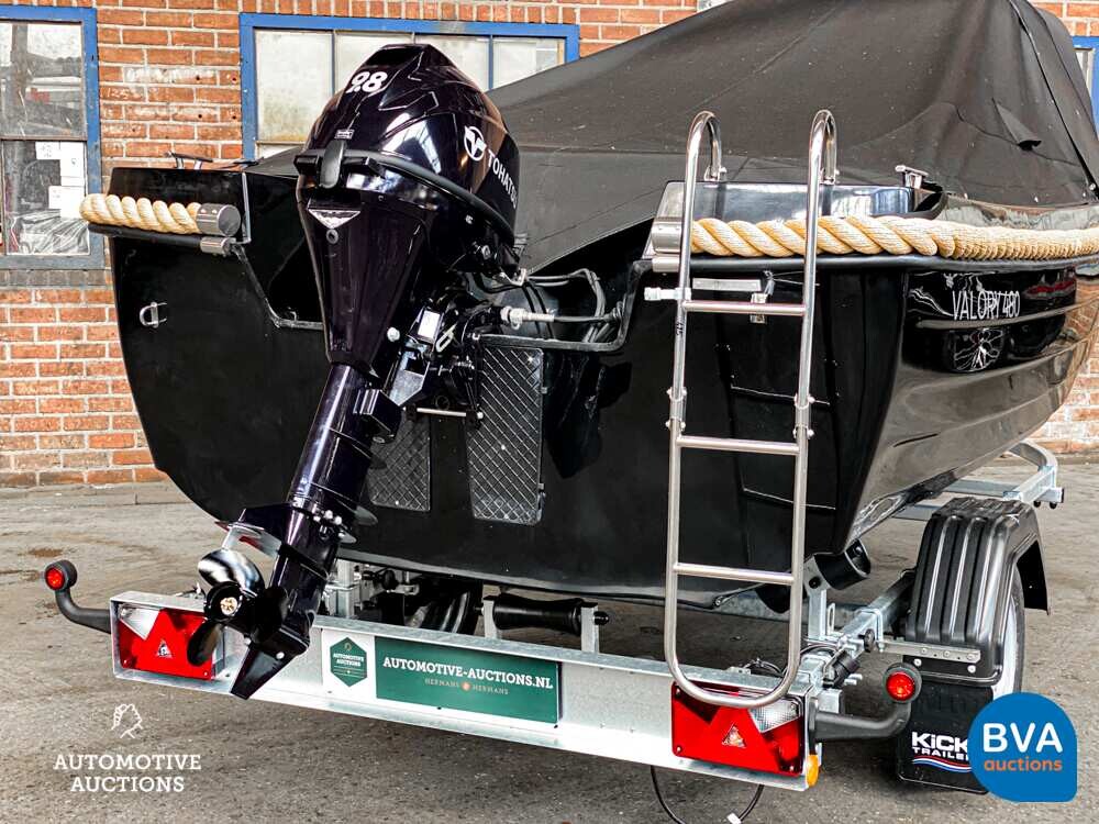 Valory 480 Sloop Boat -NEU-.