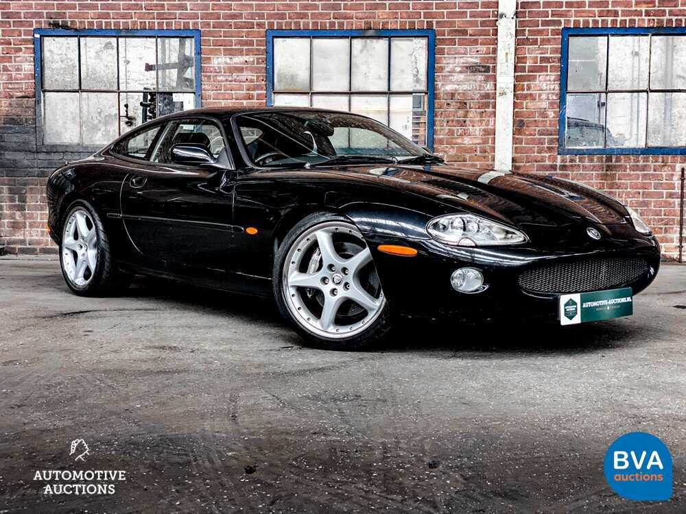 Jaguar XKR 4.0 Coupé 363 PS 2001, 48-HNP-2.