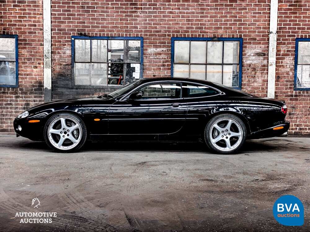 Jaguar XKR 4.0 Coupé 363 PS 2001, 48-HNP-2.