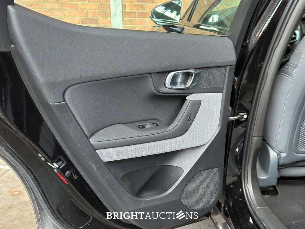 Polestar 2 Long Range Dual Motor Launch Edition 78kWh 408pk 2020 (Origineel-NL + 1e Eigenaar, J-708-ZB