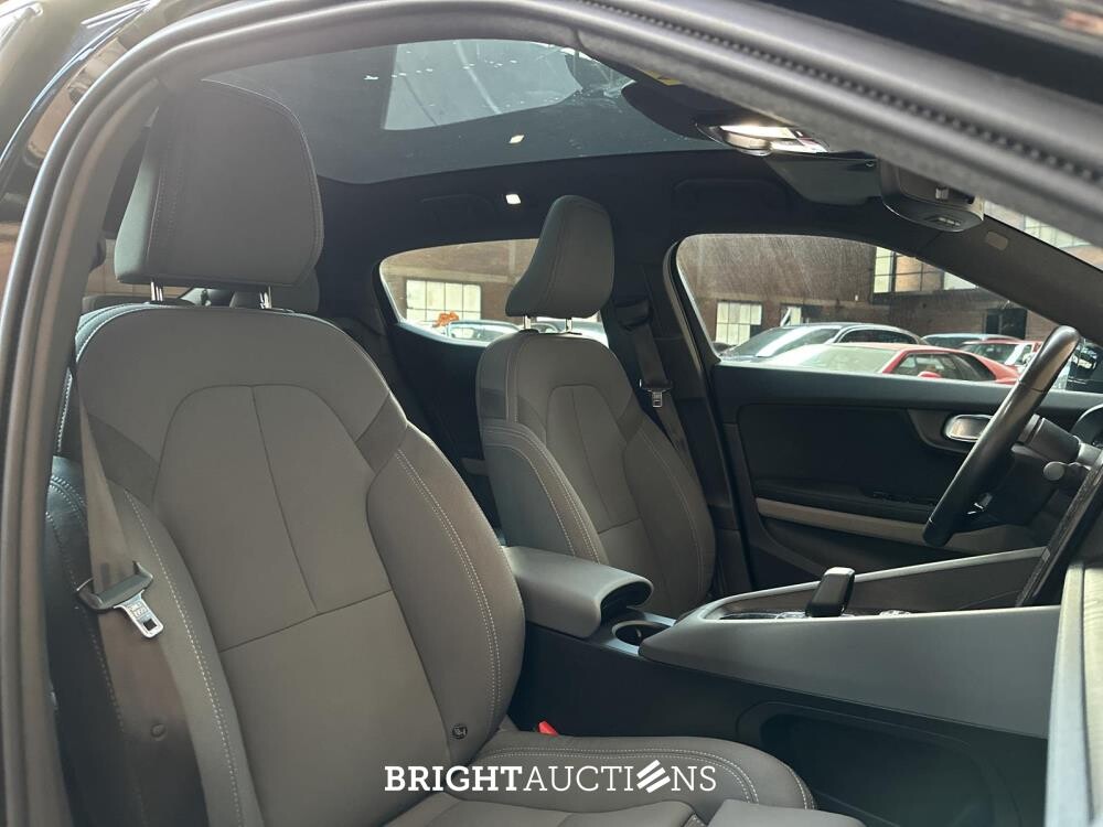 Polestar 2 Long Range Dual Motor Launch Edition 78kWh 408pk 2020 (Origineel-NL + 1e Eigenaar, J-708-ZB