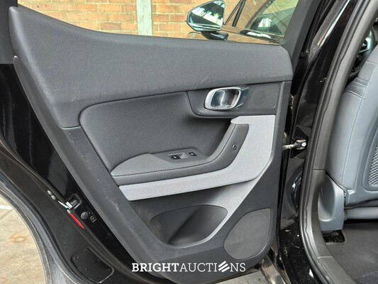 Polestar 2 Long Range Dual Motor Launch Edition 78kWh 408pk 2020 (Origineel-NL + 1e Eigenaar, J-708-ZB