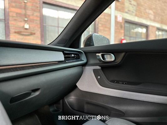 Polestar 2 Long Range Dual Motor Launch Edition 78kWh 408pk 2020 (Origineel-NL + 1e Eigenaar, J-708-ZB