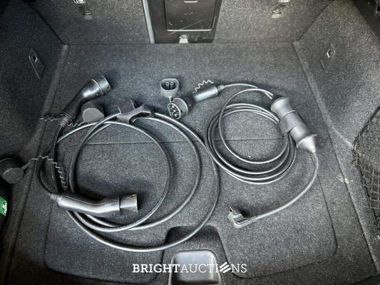 Polestar 2 Long Range Dual Motor Launch Edition 78kWh 408pk 2020 (Origineel-NL + 1e Eigenaar, J-708-ZB