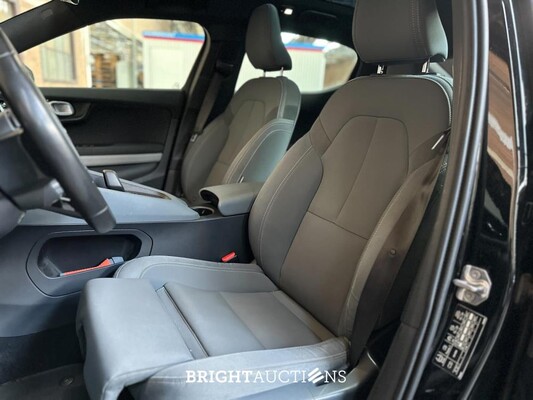 Polestar 2 Long Range Dual Motor Launch Edition 78kWh 408pk 2020 (Origineel-NL + 1e Eigenaar, J-708-ZB