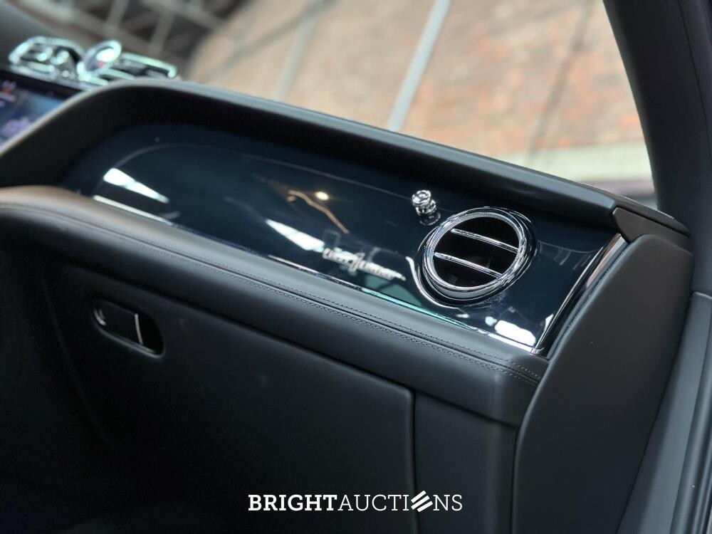 Bentley Bentayga 4.0 V8 First-Edition 550pk 2021