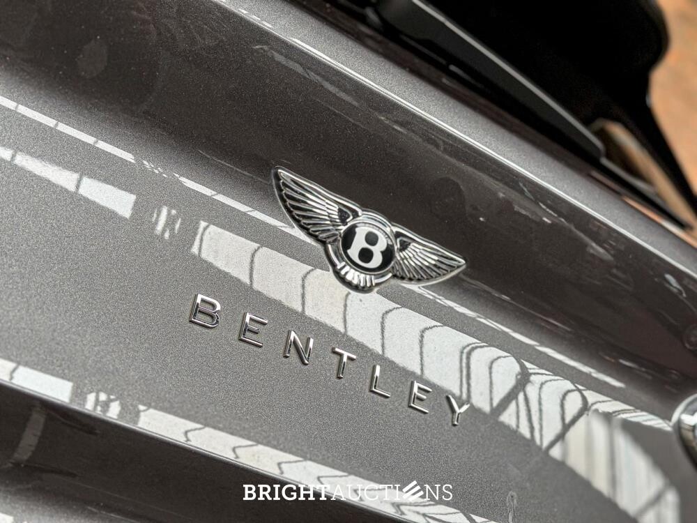 Bentley Bentayga 4.0 V8 First-Edition 550pk 2021