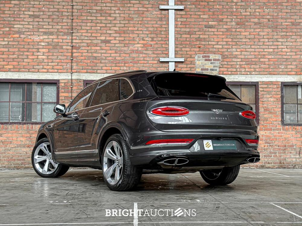 Bentley Bentayga 4.0 V8 First-Edition 550pk 2021