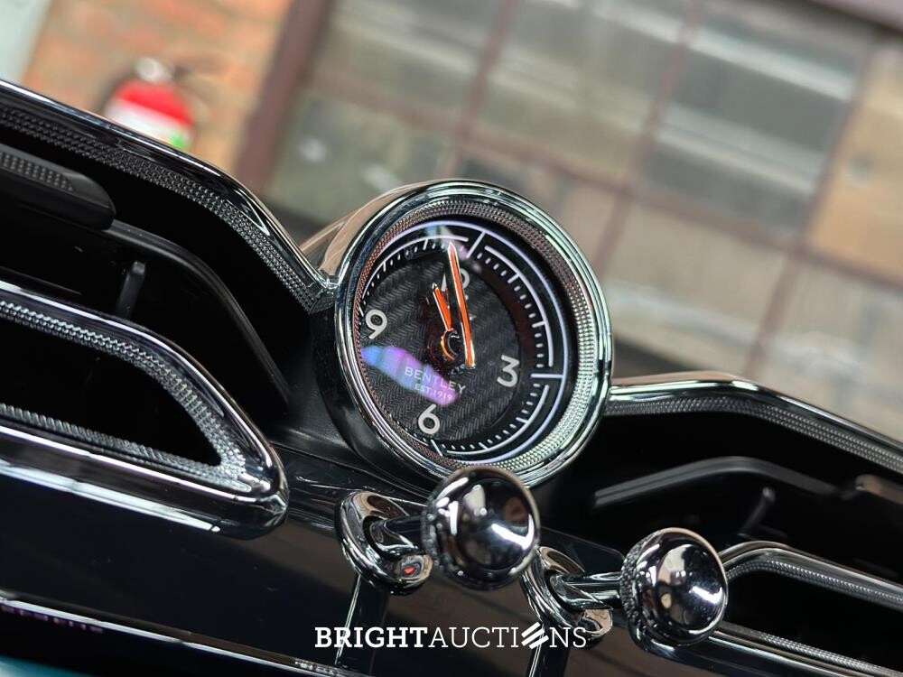 Bentley Bentayga 4.0 V8 First-Edition 550pk 2021