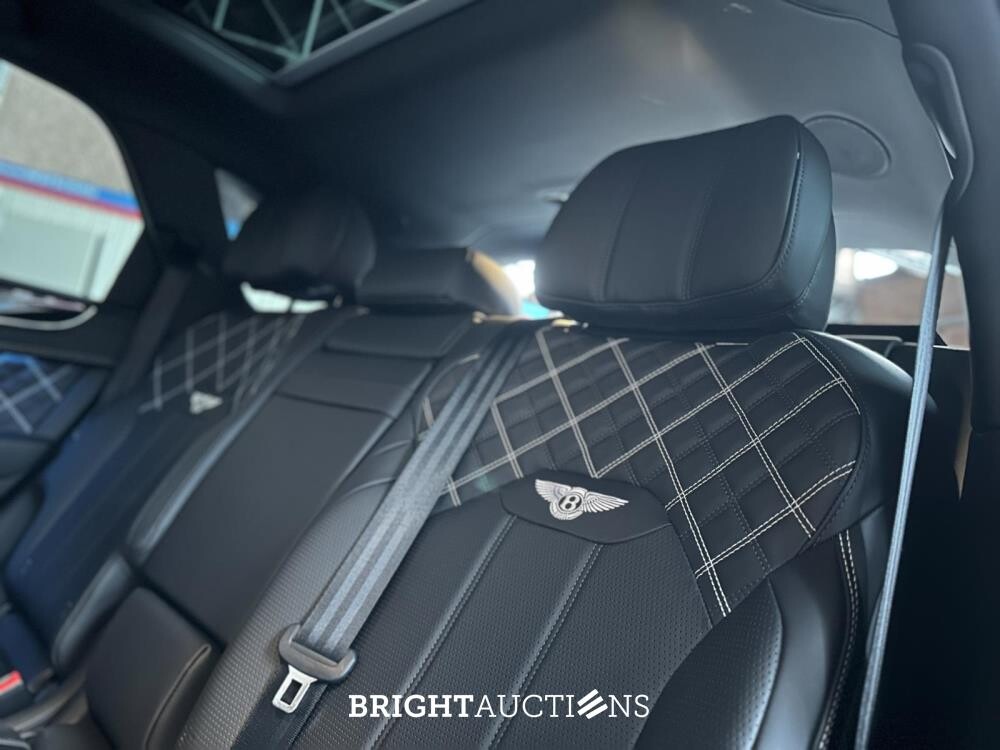 Bentley Bentayga 4.0 V8 First-Edition 550pk 2021