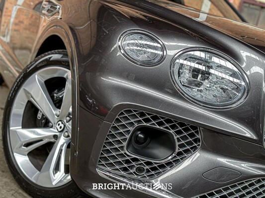 Bentley Bentayga 4.0 V8 First-Edition 550pk 2021