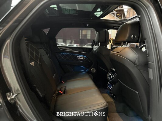 Bentley Bentayga 4.0 V8 First-Edition 550pk 2021