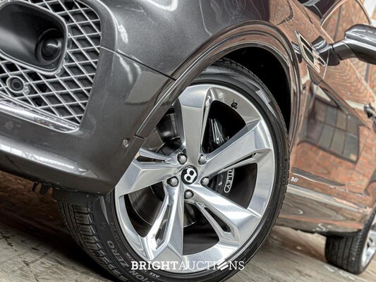 Bentley Bentayga 4.0 V8 First-Edition 550pk 2021