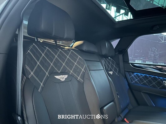 Bentley Bentayga 4.0 V8 First-Edition 550pk 2021