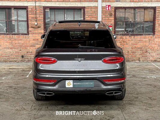 Bentley Bentayga 4.0 V8 First-Edition 550pk 2021