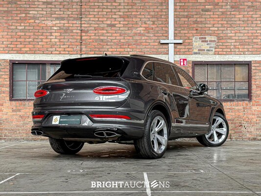 Bentley Bentayga 4.0 V8 First-Edition 550pk 2021