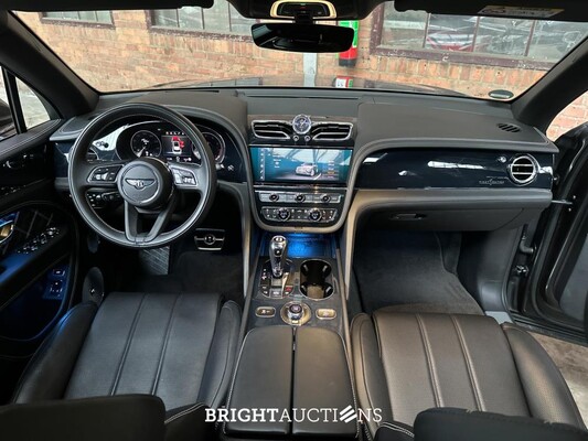 Bentley Bentayga 4.0 V8 First-Edition 550pk 2021