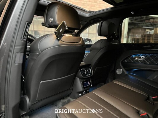 Bentley Bentayga 4.0 V8 First-Edition 550pk 2021
