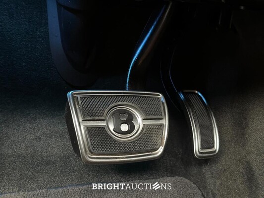 Bentley Bentayga 4.0 V8 First-Edition 550pk 2021