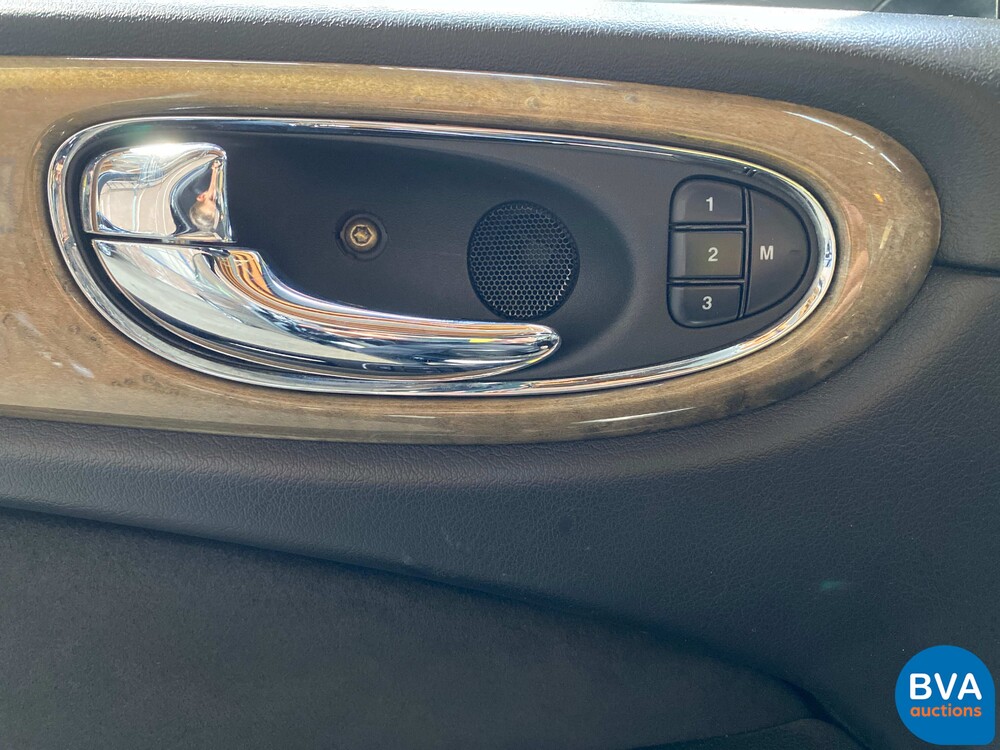 Jaguar XJR 4.2 V8 396pk 2003 -Org. NL-, 72-ND-VD