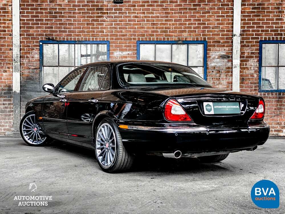 Jaguar XJR 4.2 V8 396pk 2003 -Org. NL-, 72-ND-VD